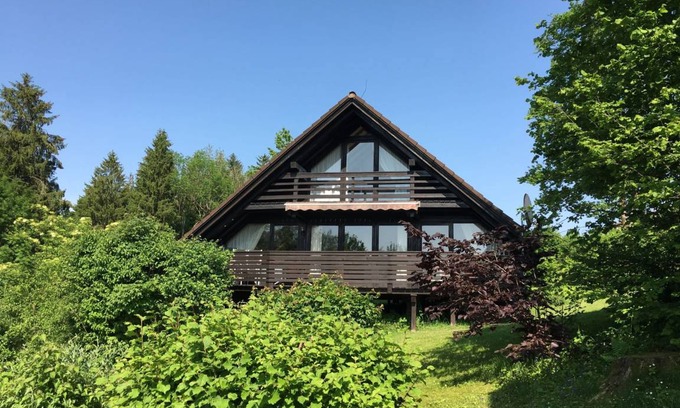 Vorauf House | 105 m² House ∙ 3 bedrooms ∙ 7 guests