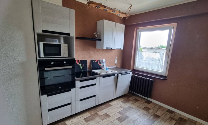 Neubukow Apartment | 105qm Ferienwohnung mit Ostseenähe, Ruhig Gelegen, bis 6 Personen
