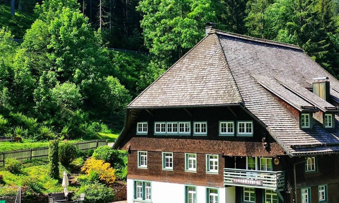 Furtwangen Apartment | 106 m² Apartment ∙ 2 bedrooms ∙ 6 guests