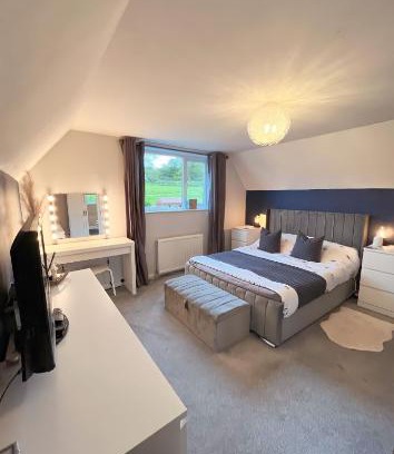 Pentraeth House | 109 NYF, Cosy 3 Bed near Red Wharf Bay