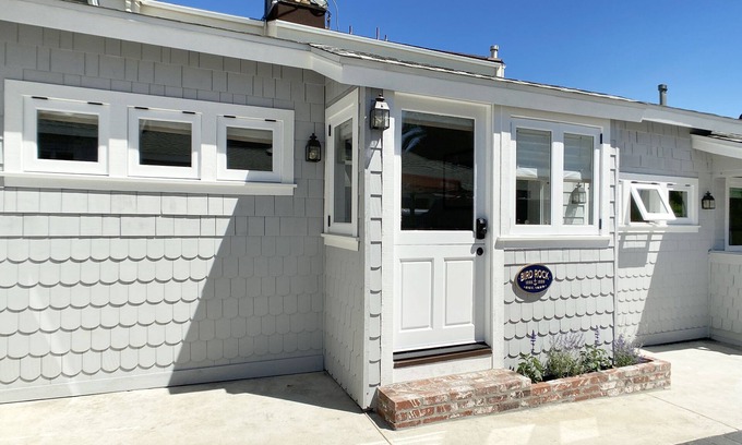 Laguna Beach Cottage | 11/16 to 1/5 SPECIAL 90/nt GORGEOUS COTTAGE! 1 BLOCK TO THE BEACH!
