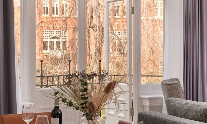 Chelsea Hotel | 11 Cadogan Gardens and The Apartments by Iconic Luxury Hotels