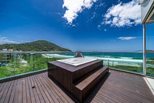 Quatro Ilhas Apartment | 110 - Cobertura com vista panorâmica em 4 ilhas