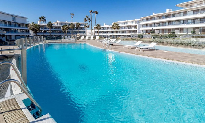Estepona Apartment | 110 m² Apartment ∙ 3 bedrooms ∙ 6 guests