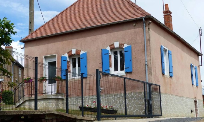 Saligny-sur-Roudon House | 110 m² House ∙ 2 bedrooms ∙ 5 guests