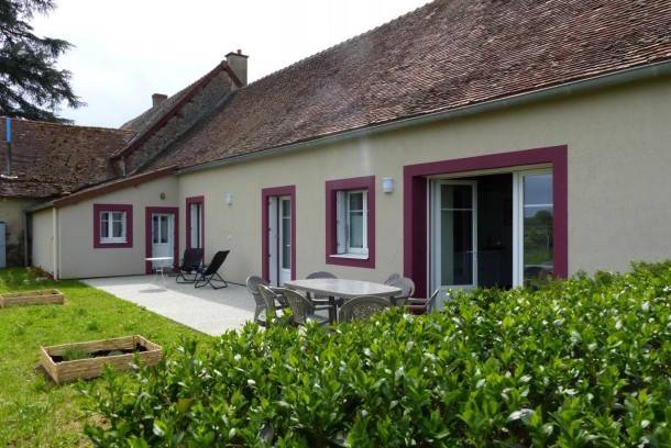 Monetay-sur-Loire House | 110 m² House ∙ 3 bedrooms ∙ 7 guests