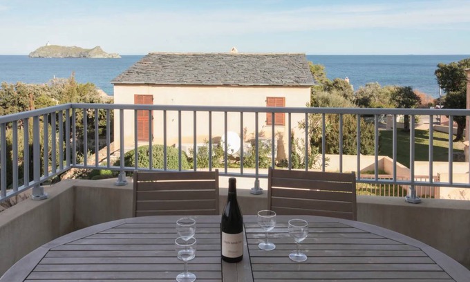 Barcaggio House | 110 m² House ∙ 3 bedrooms ∙ 6 guests