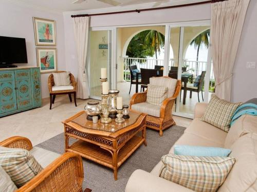 Dover Apartment | 117 Sapphire Beach Condo