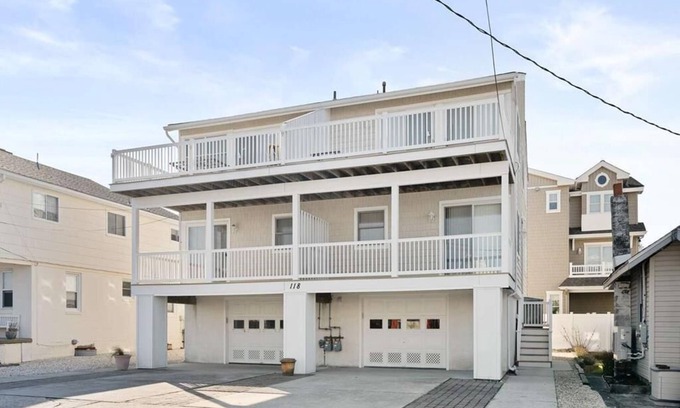 Townsend's Inlet Condo | 118 91st Street West