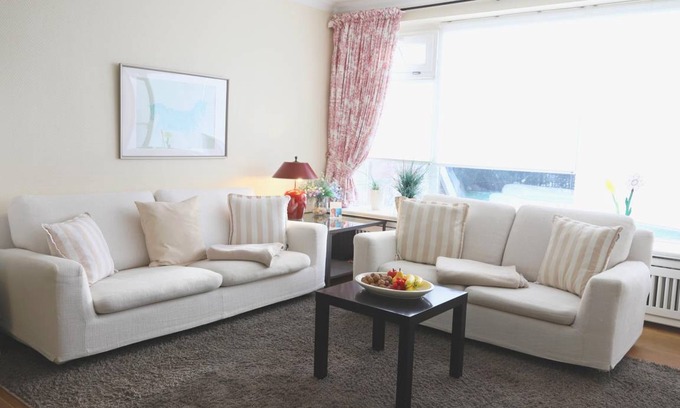 Tinnum Apartment | 118 m² Apartment ∙ 3 bedrooms ∙ 6 guests