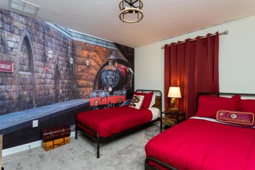 Davenport House | 1180 CD - Magical 5BR Townhome with Pool
