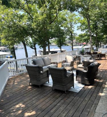 Sunrise Beach House | 11mm LakeFront House in Calm Cove Large Private Dock