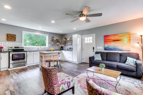 Austin House | 12 Mi to Dtwn Austin Guest Cottage with Pool Access