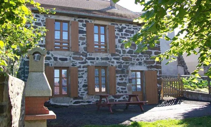 Freycenet-la-Tour House | 120 m² House ∙ 3 bedrooms ∙ 8 guests