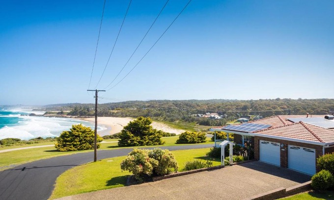 Dalmeny House | 120 Ocean Parade Dalmeny