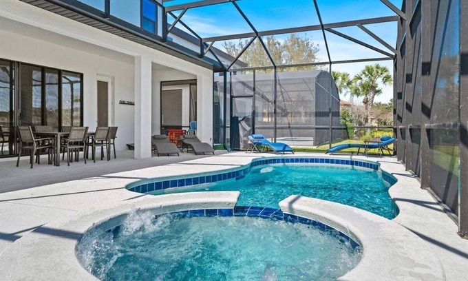 Davenport Cottage | 1209-9-b -mansion Themed With Pool Near Disney