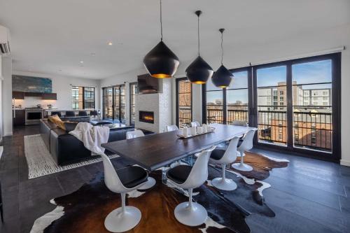 West End Hotel | 121 Hotel Floor 3 Buyout by AvantStay Entire Third Floor Buyout of 121 Hotel Sleeps 18