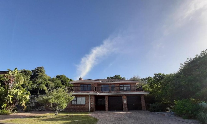 Wilderness Villa | 1222 On Cedric - self catering Villa