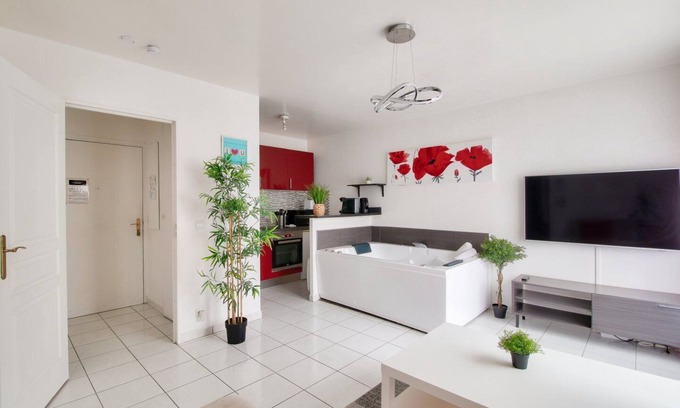 Montevrain Apartment | 123home- Loft&spa