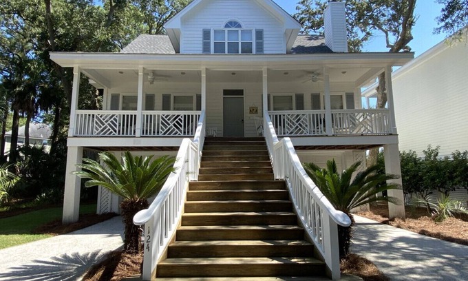 Blue Heron Lake House | 124 Sea Otter - Peaceful Neighborhood with Pond Views