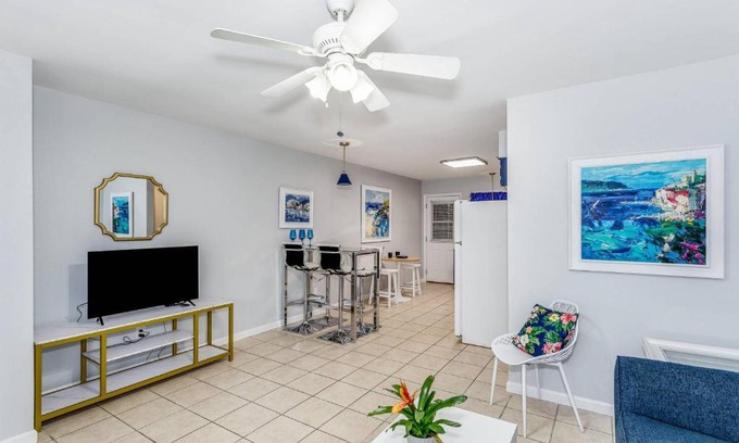 Pensacola House | 125 Shirley Dr