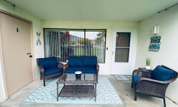 Quincy Condo | #127 condo by large pool/hot tub/Gorge Shuttle-book separately