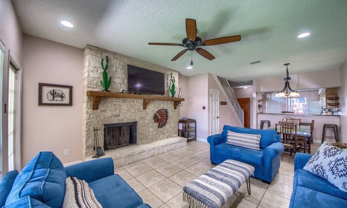 New Braunfels Apartment | 127 m² Apartment ∙ 2 bedrooms ∙ 8 guests