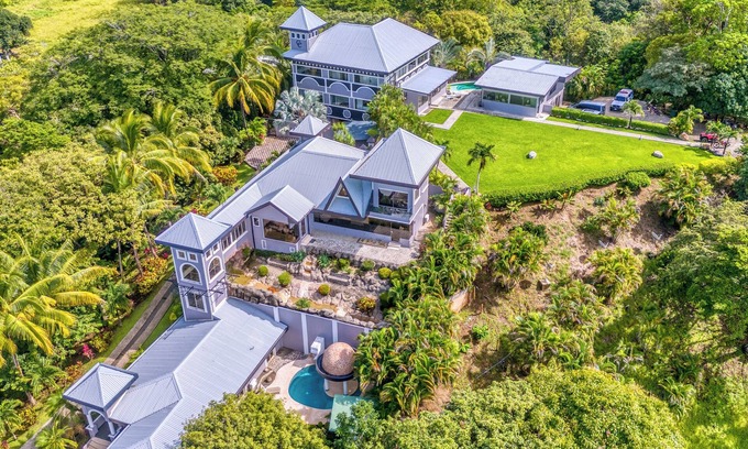 Nosara Resort | 12BR Luxury Resort. Pool, Ocean Views, 24/7 Security, Events, Weddings, Nosara