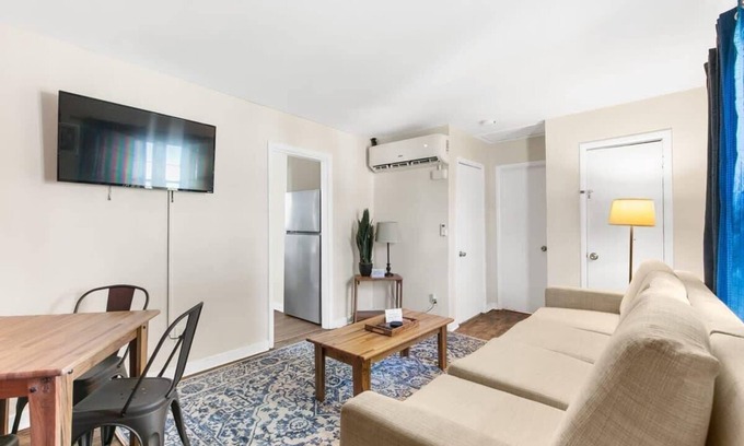 Norwood House | 12th Ave The Bricks - Unit 1