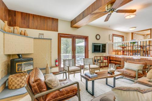 Shohola House | 13 Mi to Ski Big Bear Updated Getaway with Deck