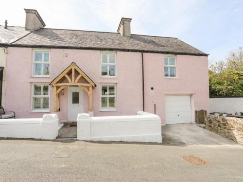 Amlwch House | 13 Quay Street