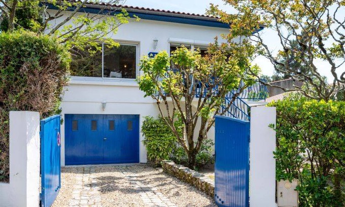 Saint-Palais-sur-Mer Apartment | 130 m² Apartment ∙ 4 bedrooms ∙ 8 guests