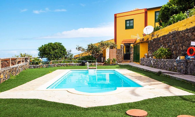 Montijos House | 130 m² House ∙ 2 bedrooms ∙ 4 guests