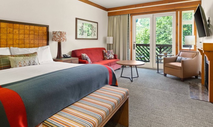Stowe Area Condo | #1315 | STUDIO | The Lodge At Spruce Peak | Big Mountain Views 3rd floor