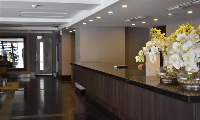 Simon Bolivar House | 1340 Quo Habitación en Lujoso Departamento a 1 minuto del Aeropuerto