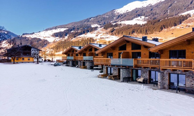 Wald im Pinzgau Ski Chalet | 135 m² Chalet ∙ 4 bedrooms ∙ 10 guests