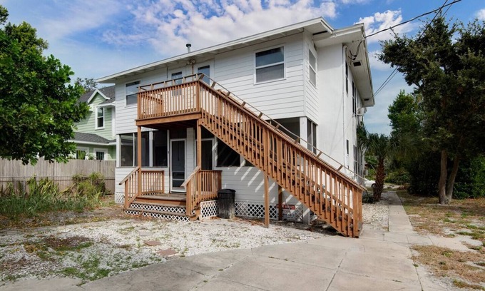 Old Southeast Apartment | 136 - Unit 3 - Our Lovely Home