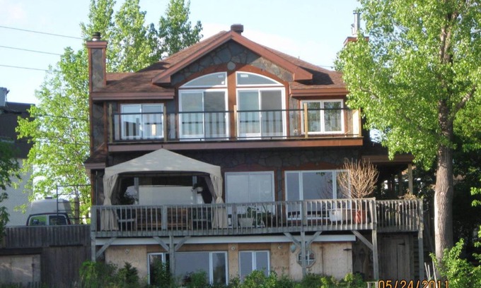 Pincourt Apartment | 139 m² Apartment ∙ 3 bedrooms ∙ 6 guests