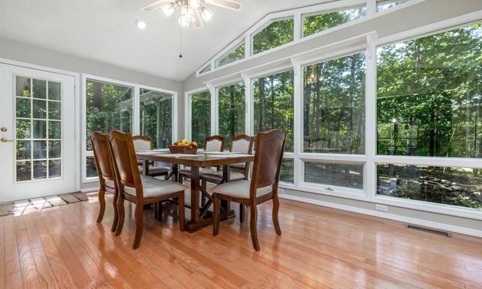 Hot Springs Village House | 14 Guindola Way - A nicely remodeled, furnished home with great views of Lake