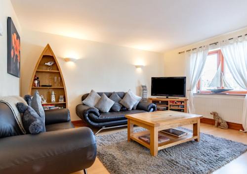 Milford Haven Apartment | 14 Neptune House