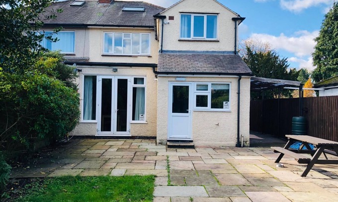 Loughborough House | 142 Leicester Road, Loughborough