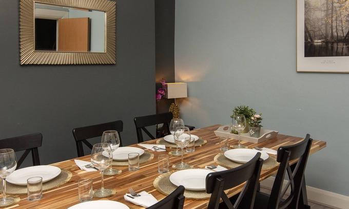 Belfast House | 147 The Residence
