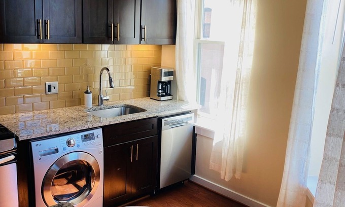 Cardozo Condo | 14th Street Stay