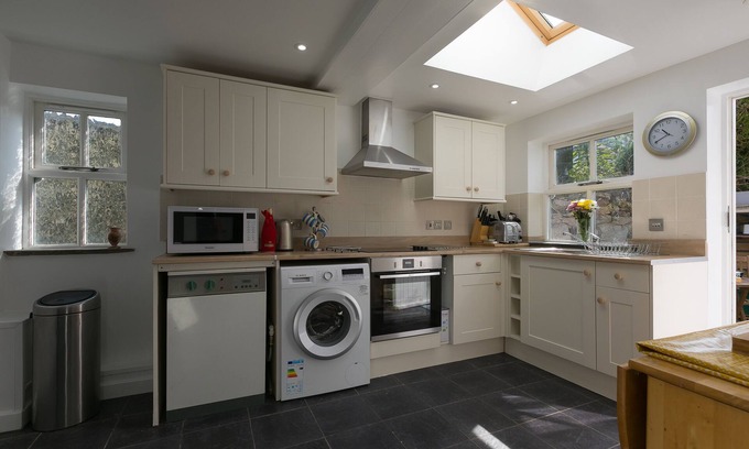 Pendeen Cottage | 15 Boscaswell Downs