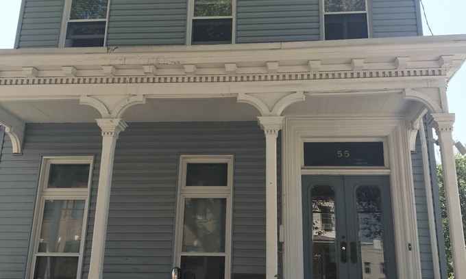 The Heights Apartment | 15 feet of closet space. 20 minutes or less to Manhattan.