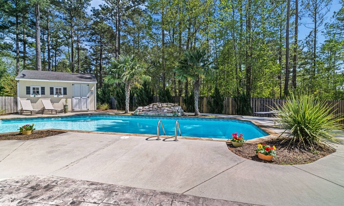 Evans House | 15-Guest Home with Pool, Close to Augusta Masters Golf Retreat