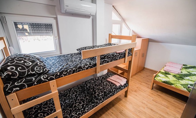 Jesenice House | 15 m² House ∙ 1 bedroom ∙ 4 guests
