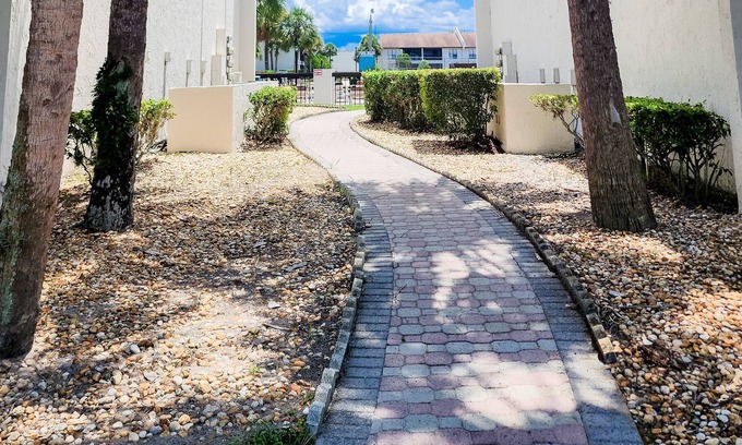 Oak Ridge Condo | 15 mins from Disney World. Family-sized Remodeled condo 2 BR 2 BT