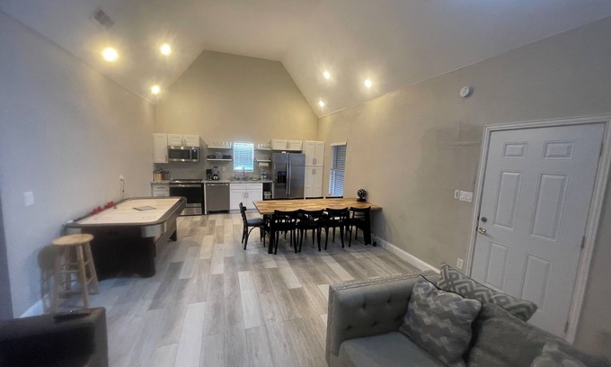Fort Worth House | 15 minutes from ATT stadium!