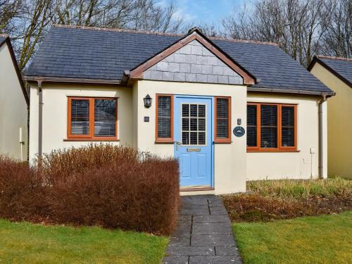 Camelford House | 15 Pebble Cottage